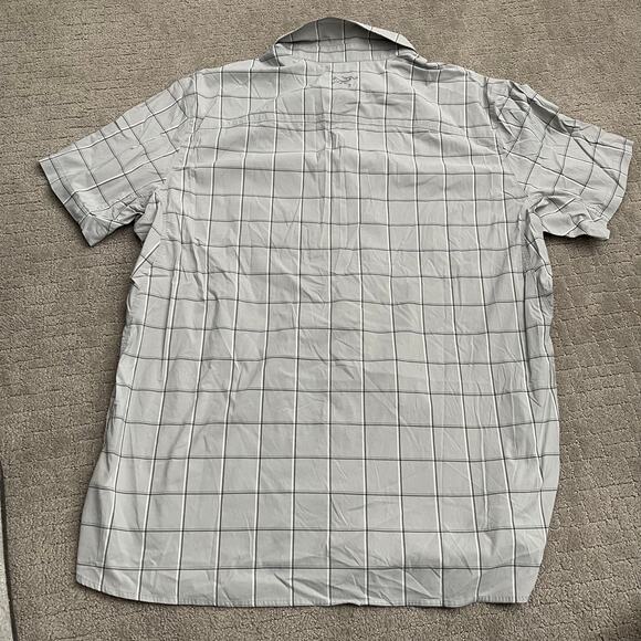 Arc’teryx Men’s XXL Short Sleeve Button Down Hiking Shirt - Picture 3 of 5